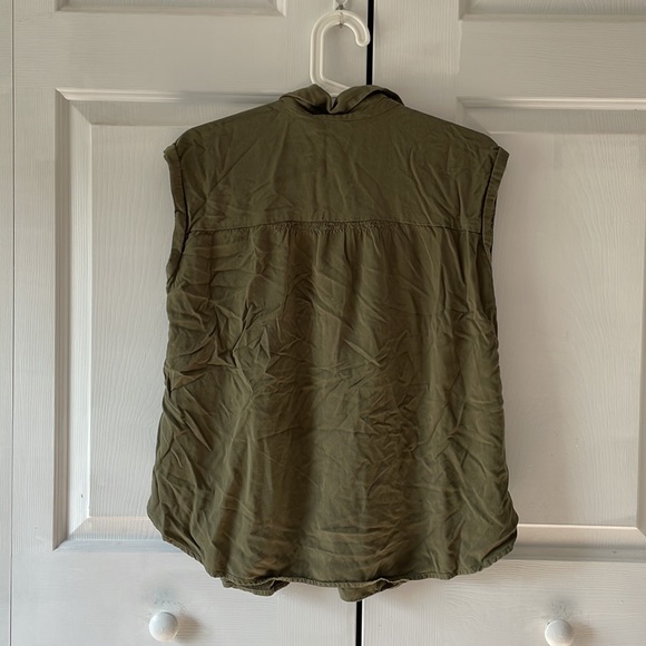 LOFT sleeveless blouse - Picture 2 of 3